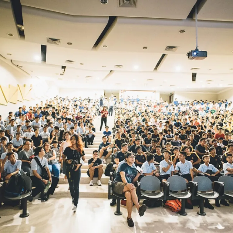 Building Strong and Unified Teams Through HR Interviews